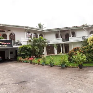 Zen Modern Inn Negombo